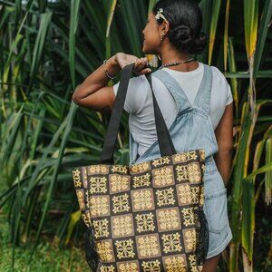 BRAND NEW HAWAIIAN PRINT BAG